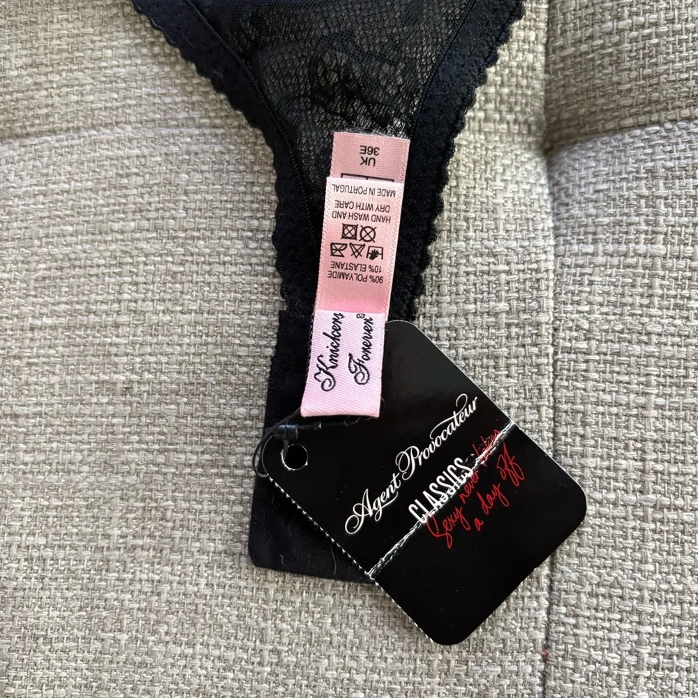 Agent Provocateur Love Black French Lace Full Cup Bra Size 36E